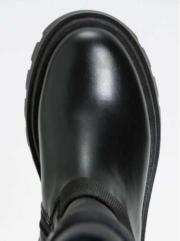 Чоботи / Чорний