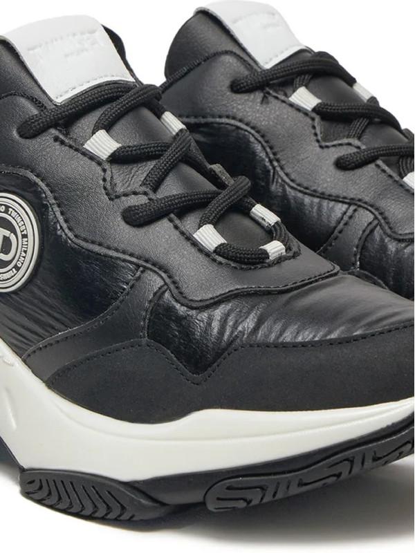 Кросівки / Чорний