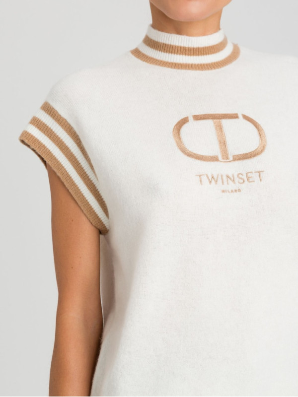 Трикотажна Блуза / Сніг / пісочно-коричневий