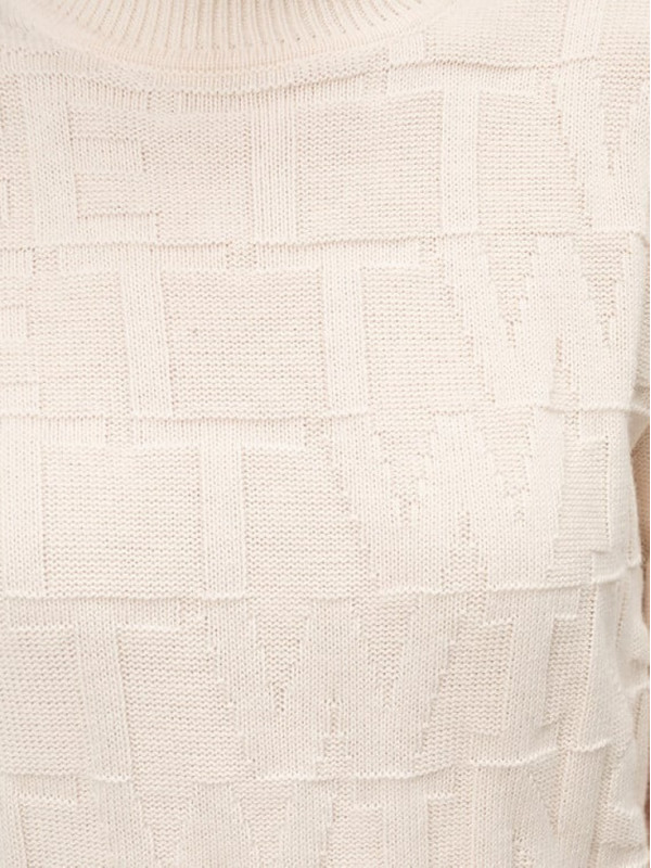 Светр / Старий білий