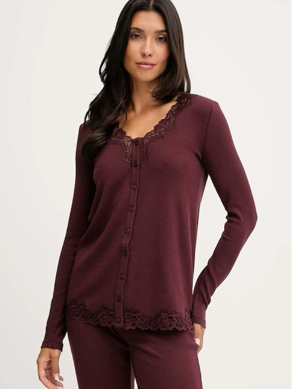 Піжама / Червоне вино