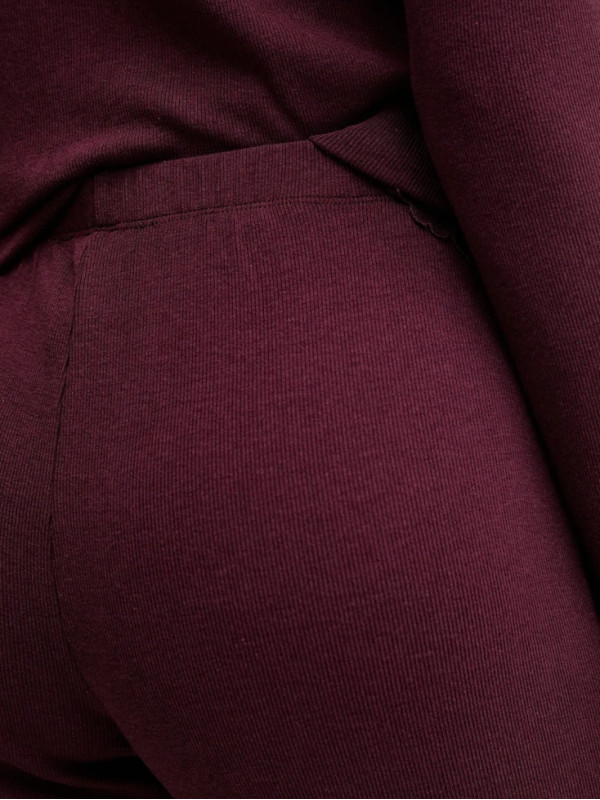 Піжама / Червоне вино