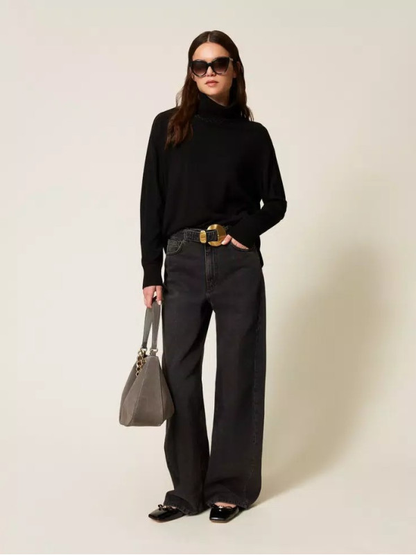 Светр / Чорний