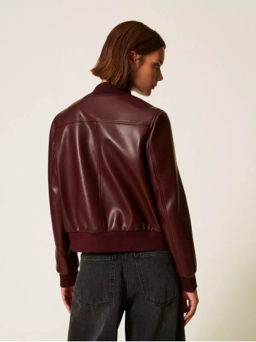 Бомбер під шкіру/Винний