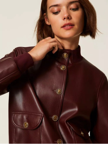 Бомбер під шкіру/Винний