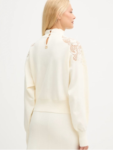 В'язана водолазка/Сніжний