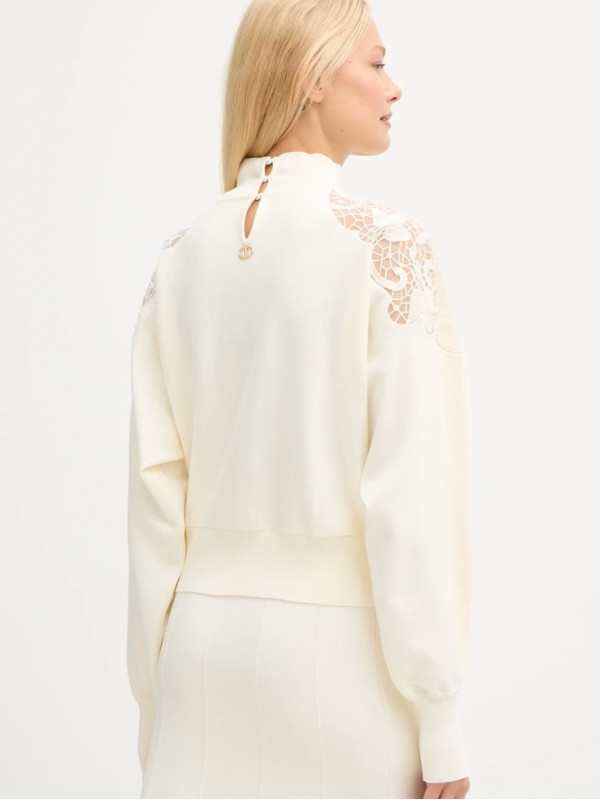 В'язана водолазка/Сніжний