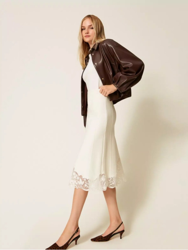 В'язана спідниця/Сніжний