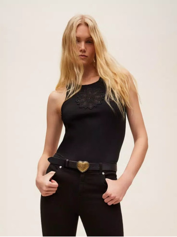 Майка з квіткою / Чорний